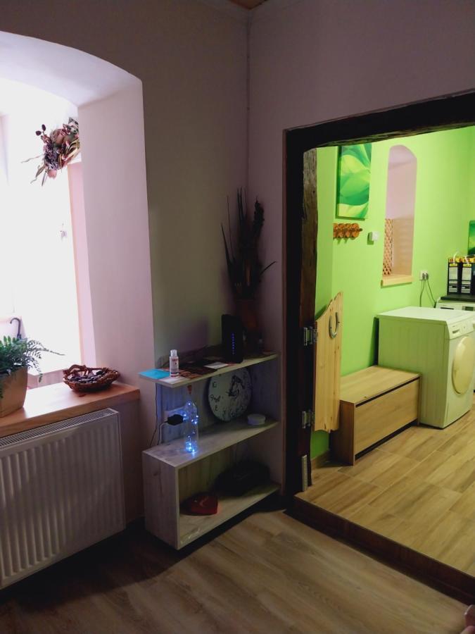 Lovas Vendeghaz Lägenhet Obanya Exteriör bild